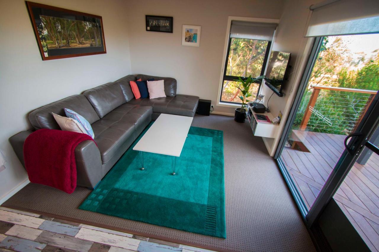 Coorong Cabins Meningie Екстер'єр фото