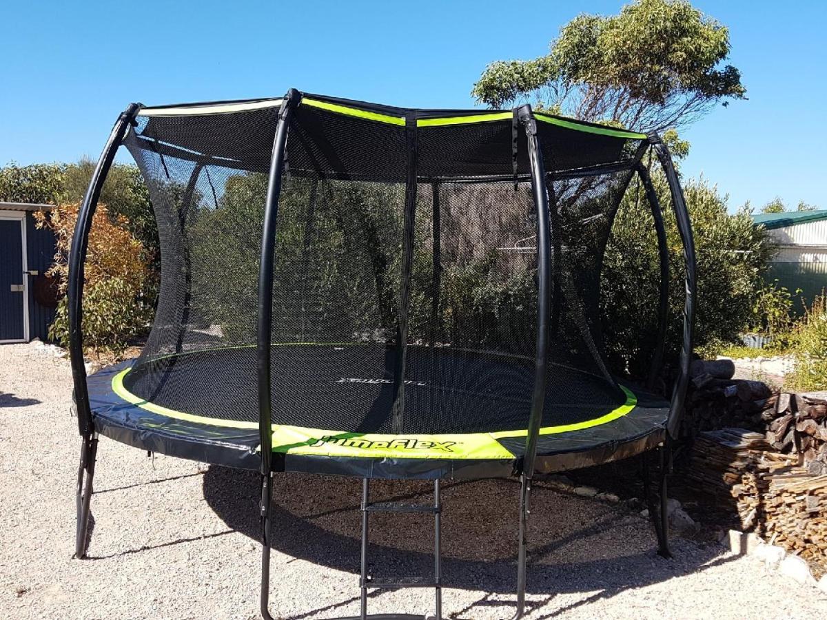 Coorong Cabins Meningie Екстер'єр фото